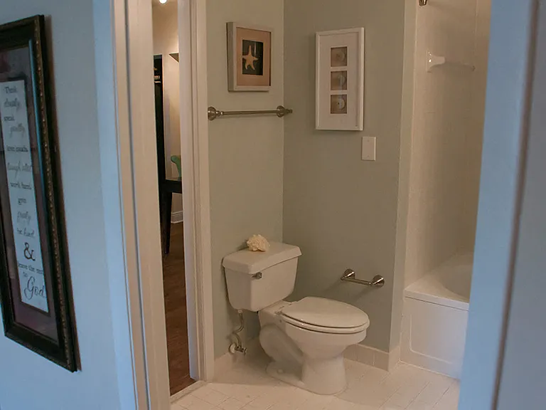 The Upton Apartments — Photo 15