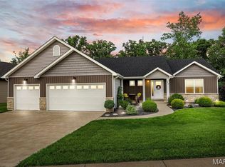 815 Mule Creek Dr, Wentzville, MO 63385