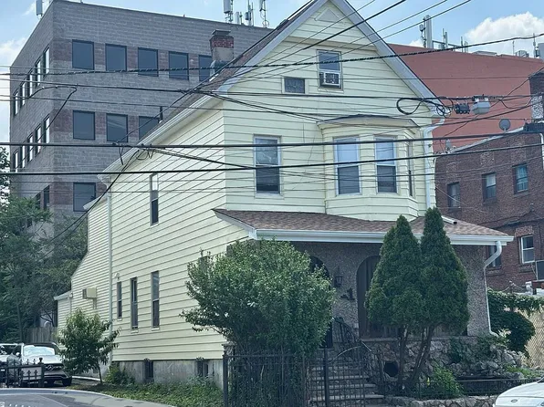 11 Reid St APT 1, Elizabeth, NJ 07201