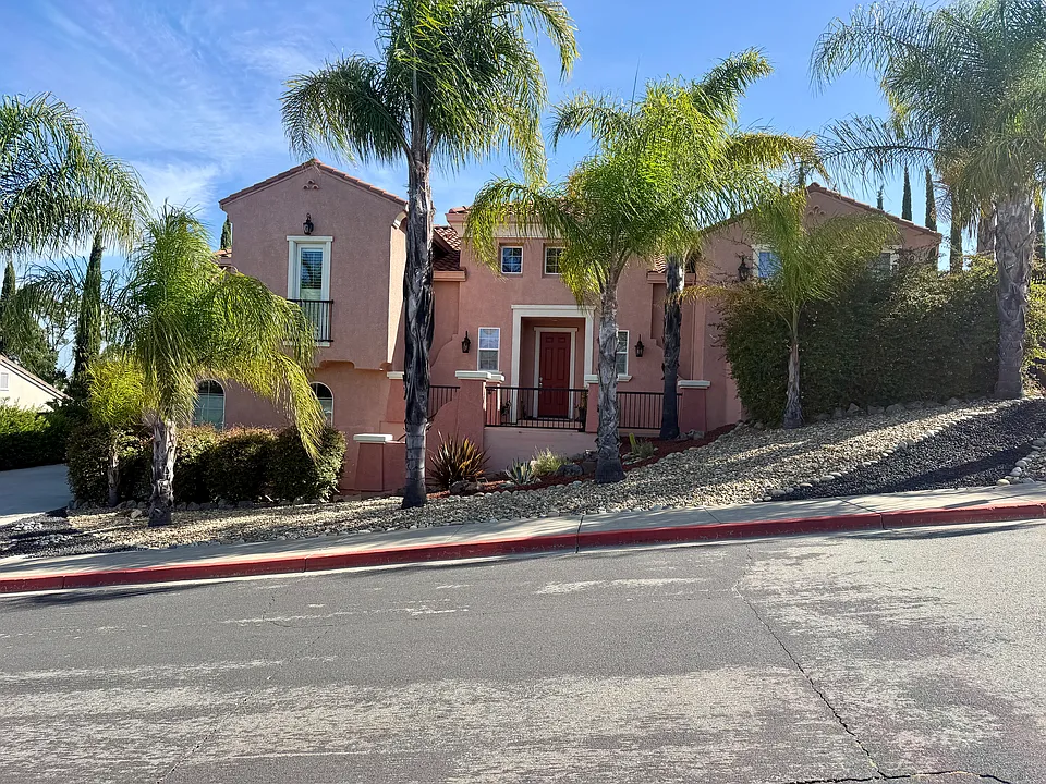 5205 Skyler Ct