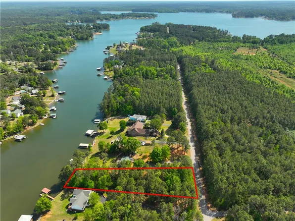 430 Herrington Dr, Cross Hill, SC 29332