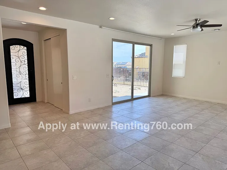 56923 Ivanhoe Dr — Photo 4