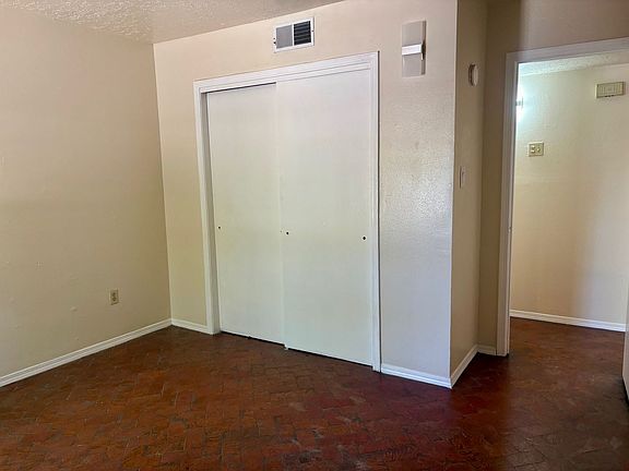 5th image of 604 Arno St NE APT 1