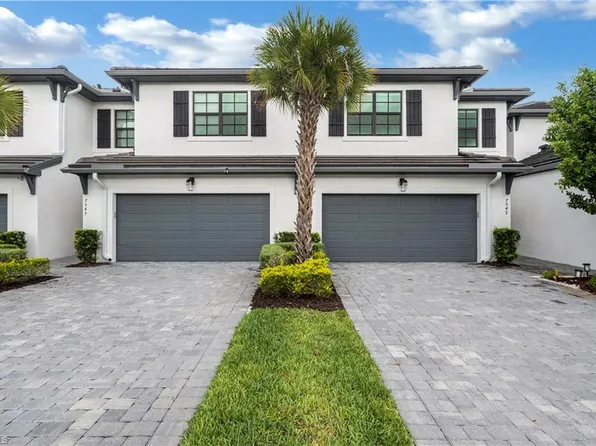 7549 Carnegie WAY, NAPLES, FL 34119