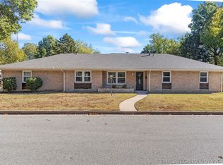 5209 S Lakewood Ave, Tulsa, OK 74135