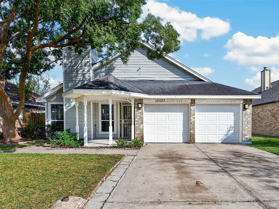 10523 Lands End Dr