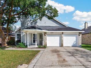 10523 Lands End Dr, Houston, TX 77099