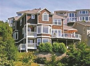 1914 Kansas Ave, Anacortes, WA 98221
