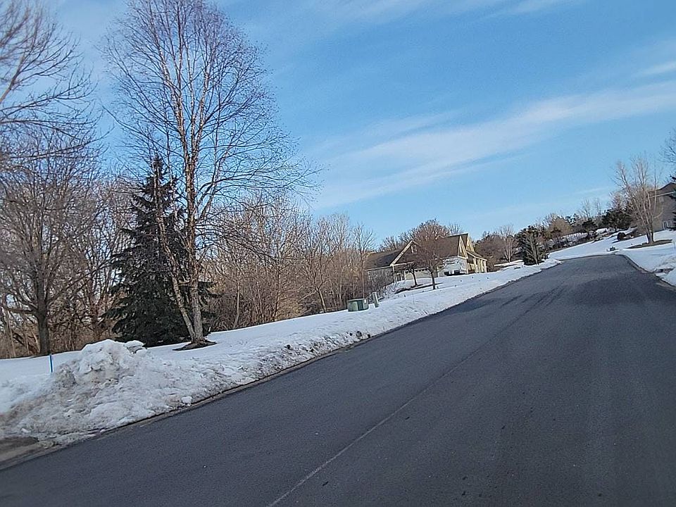 2nd image of 7090 Goodview Ave
