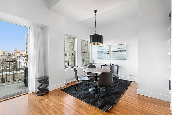 Rented by Compass | media 2