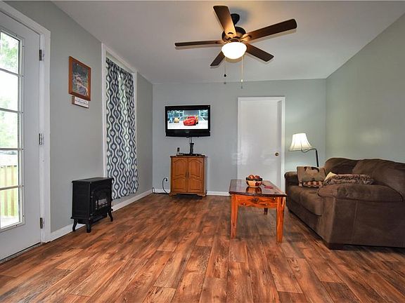 4th image of 505 Pine St
