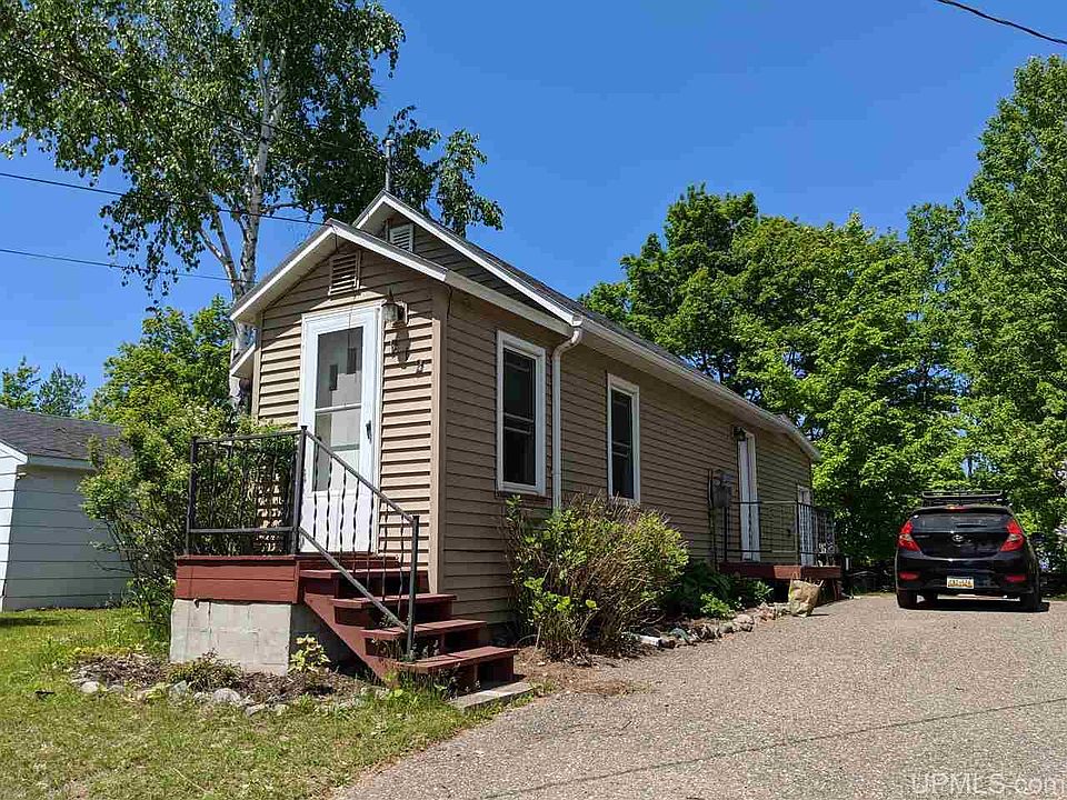 1st image of 912 Sherman St