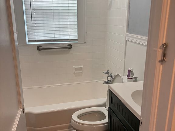 5th image of 209 Chautauqua Ave