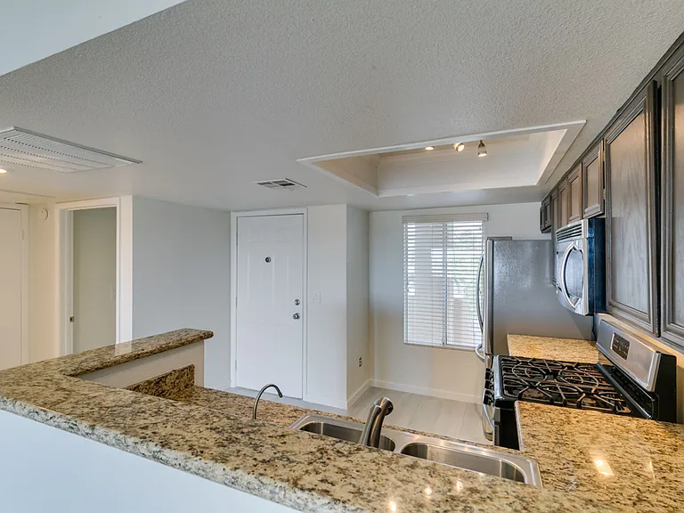 8070 W Russell Rd #2026 — Photo 3