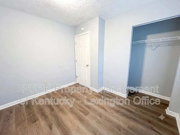 1034 Marshall Park Dr — Photo 10