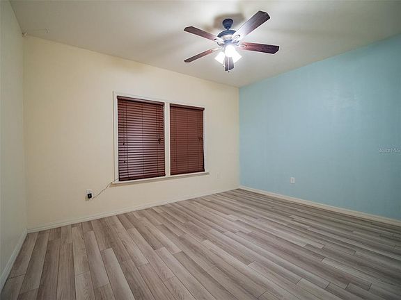 5th image of 19346 NW 228th St
