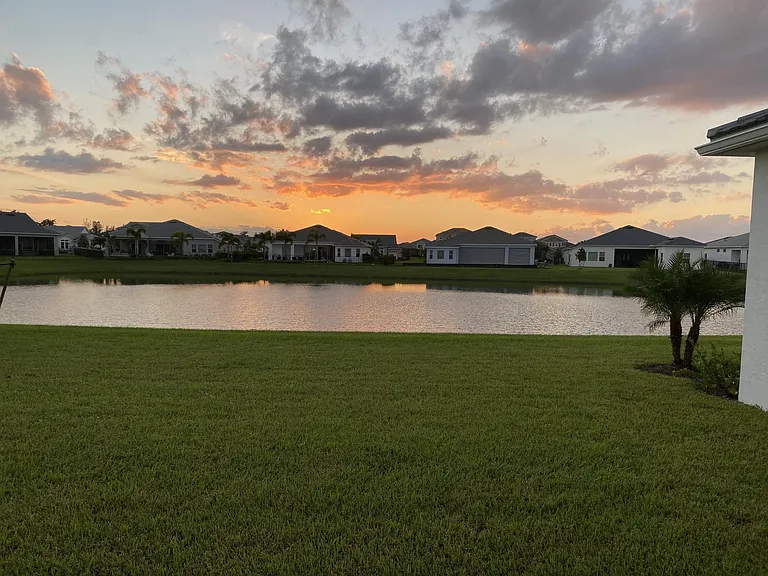 4685 Estates Cir — Photo 15