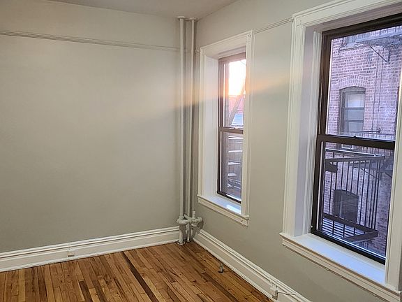 3rd image of 64 Baldwin Ave #D1623b28f