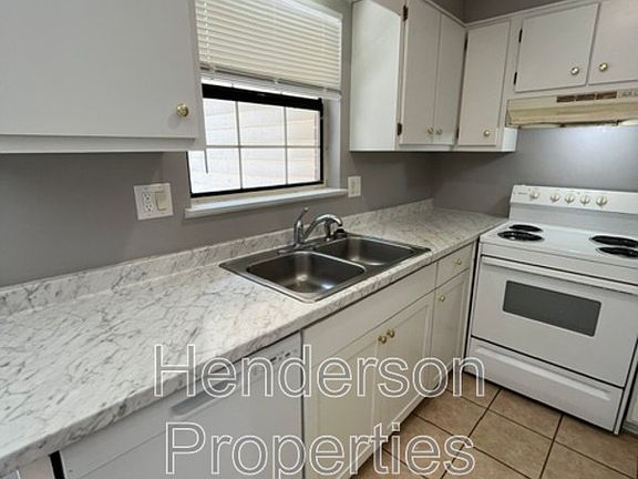 5th image of 1345 N 6th St