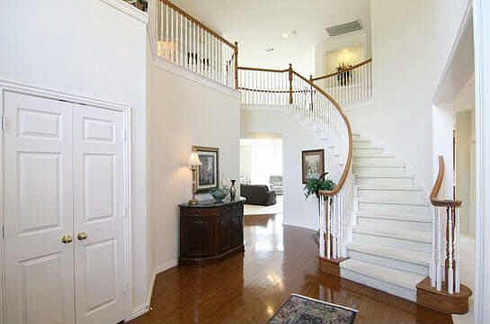 2nd image of 606 Fairway Lakes Dr
