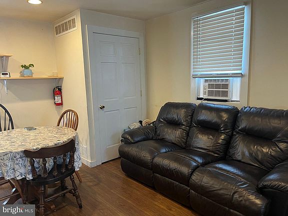 2nd image of 41 Quarry St