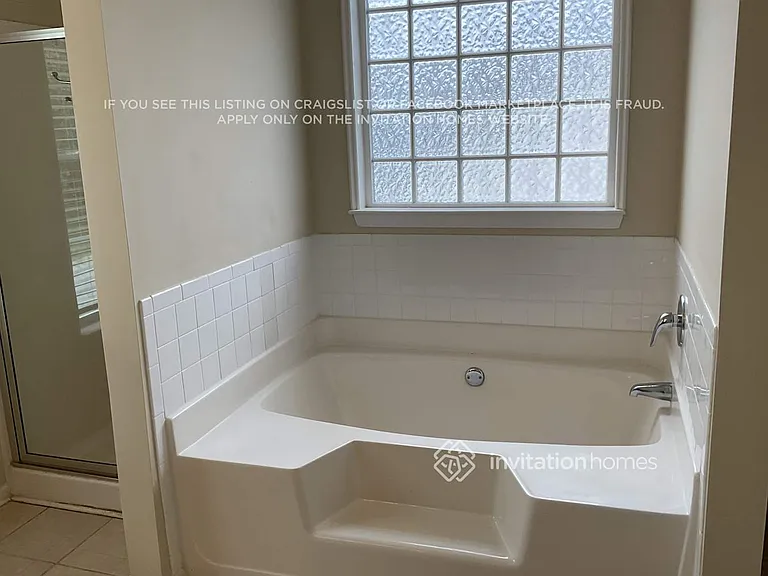 4015 Pointe Vecchio Cir — Photo 11