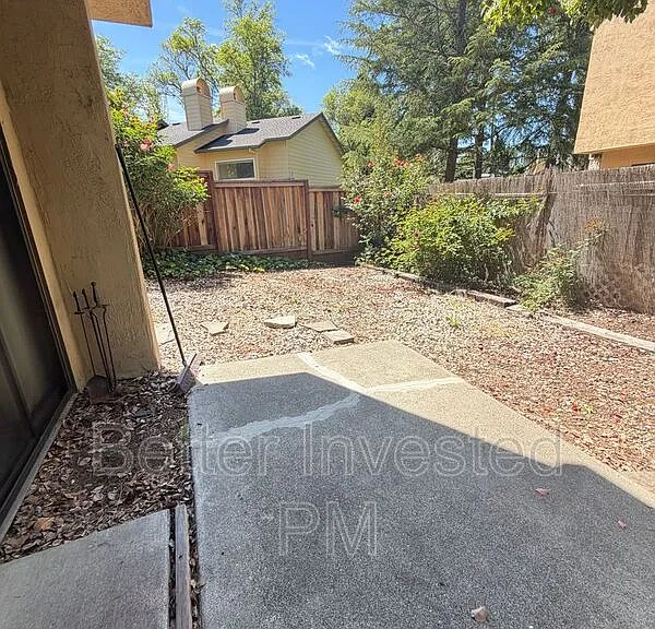 2808 Tachevah Dr — Photo 10