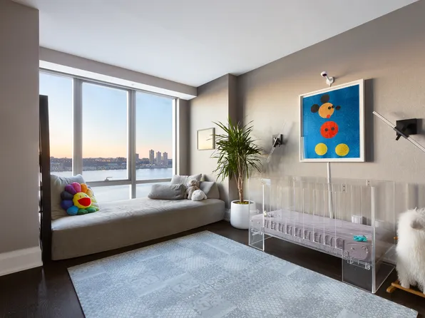 50 Riverside Boulevard image 8 of 20