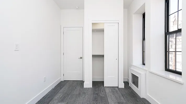 Rented by Nooklyn NYC LLC | media 23