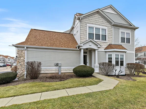 1180 Delta Dr #1180, Elgin, IL 60123