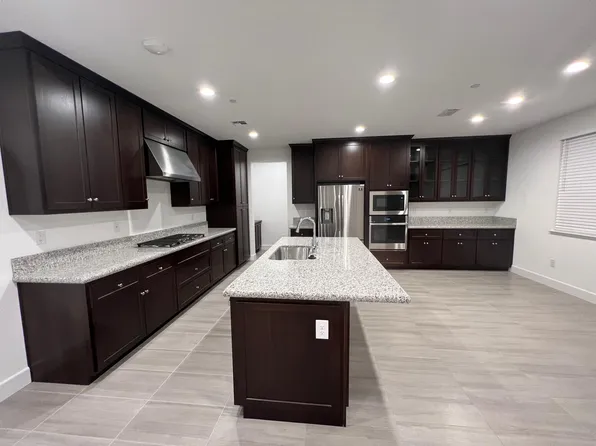 650 N Savoy St, Tracy, CA 95391