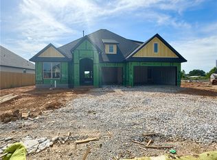 1411 Dresden Dr, Centerton, AR 72719