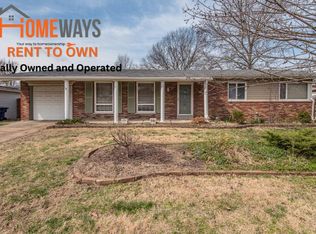 2915 Mid Course Dr, Saint Louis, MO 63125