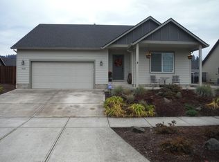 908 Ike Mooney Rd, Silverton, OR 97381