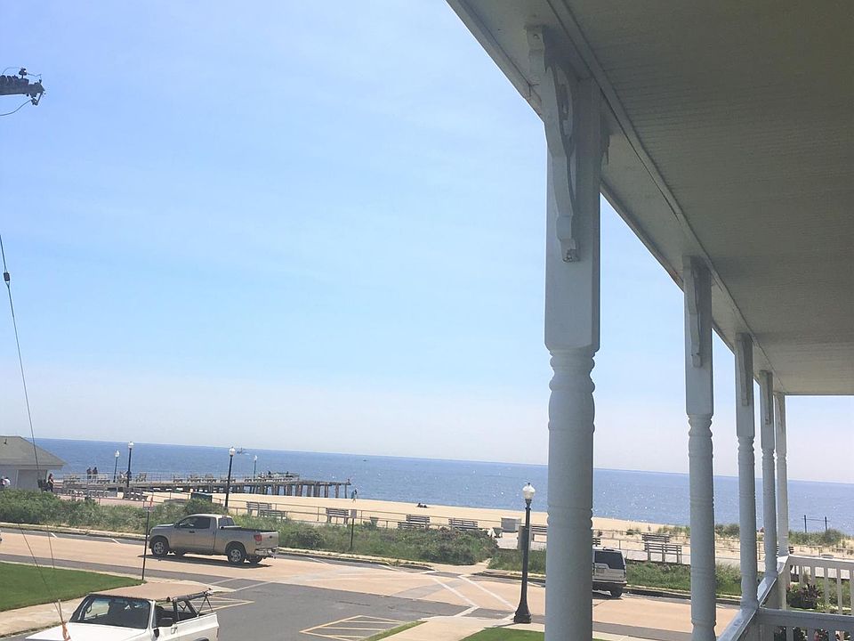 1st image of 4 Webb Avenue July 30 Ave #6