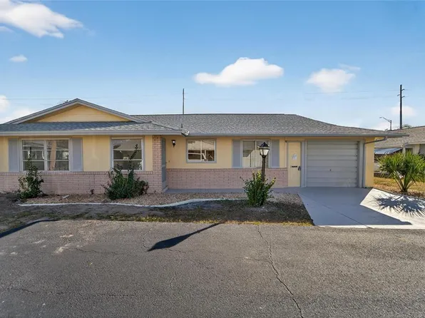 705 Churchill Pl, Sun City Center, FL 33573