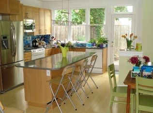 627 E St NE, Washington, DC 20002