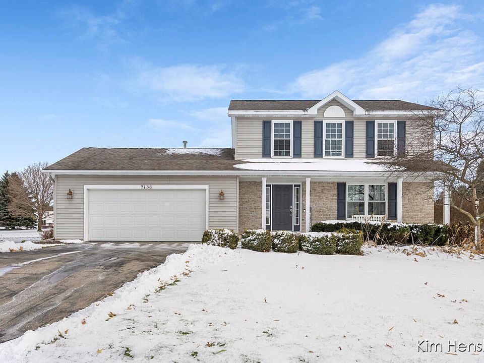 1st image of 7133 Russet Vista Dr NE