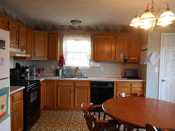2nd image of 101 Glenavy Dr