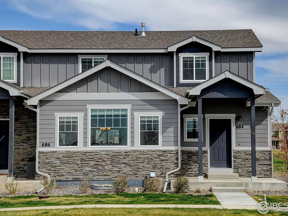 1st image of 684 Finch Dr
