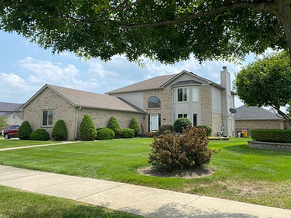 2nd image of 36738 Poplar Dr