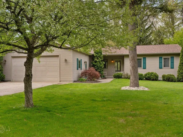 3770 Peninsular Shores Dr, Grawn, MI 49637