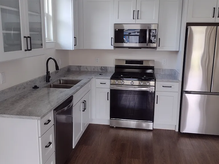 1212A E Baars St — Photo 10