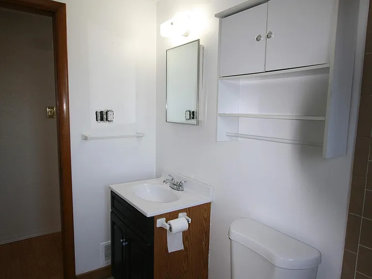 211 W Cherryhill St #2 — Photo 21