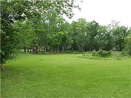 5th image of 201 S Pecan Dr