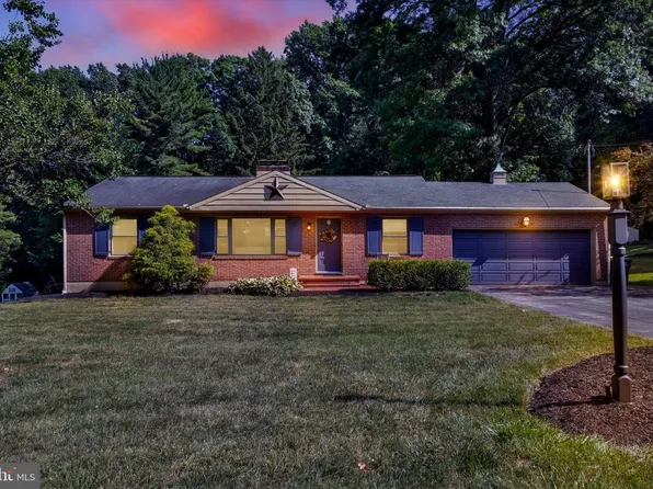 4125 Wilshire Dr, York, PA 17402