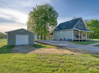 1022 E New Hope Rd, Boonville, IN 47601