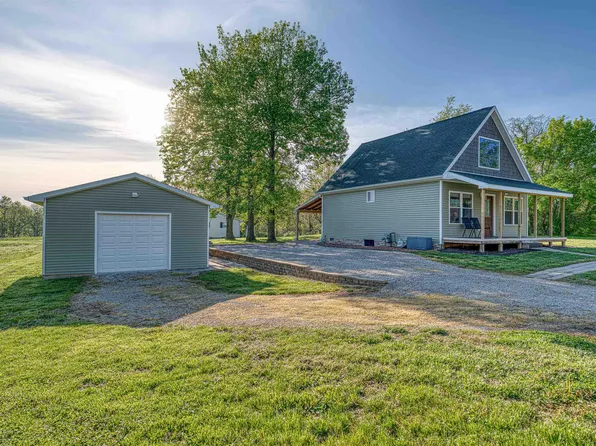 1022 E New Hope Rd, Boonville, IN 47601