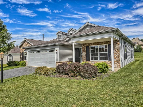 312 Sleepy Hollow Dr, Mechanicsburg, PA 17055