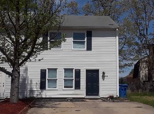 3208 Clover Rd E, Chesapeake, VA 23321